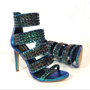 green hologram heels